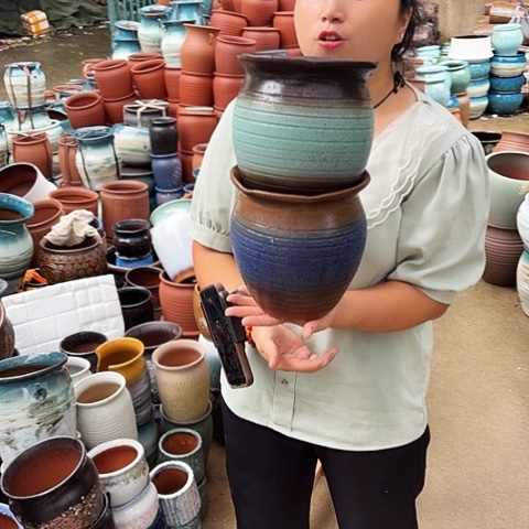 19口20高瑕疵两个盆子。 