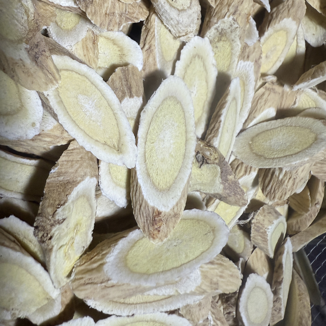 甘肃黄芪手工精选大片无硫新货可泡水食用(规格1.2-1.5)
