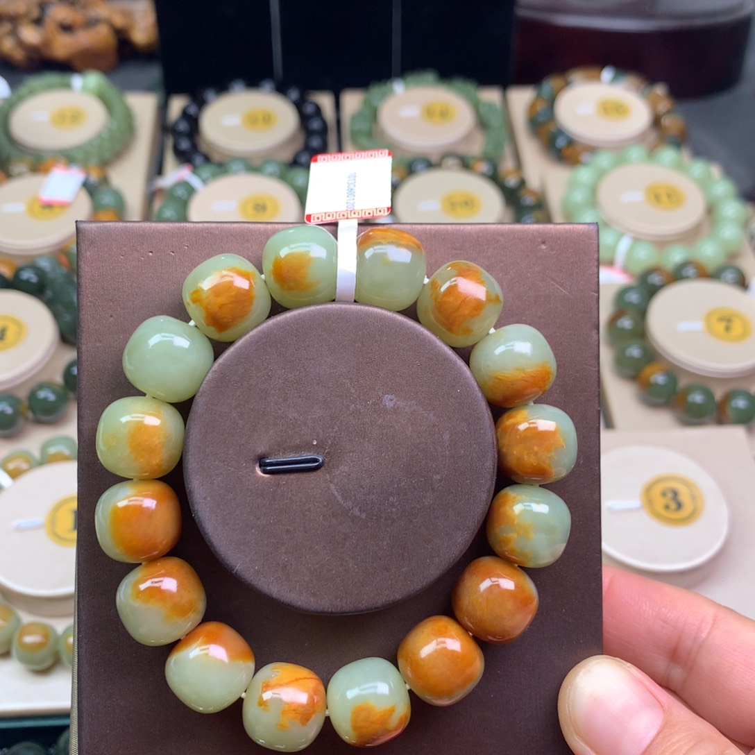 和田玉未镶嵌手链