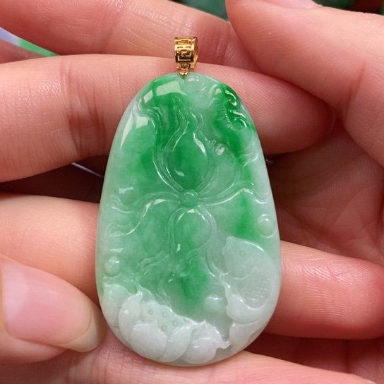 颈饰未镶嵌翡翠吊坠