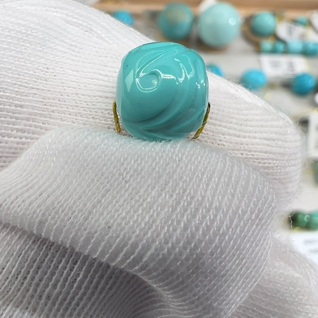 绿松石配饰未镶嵌