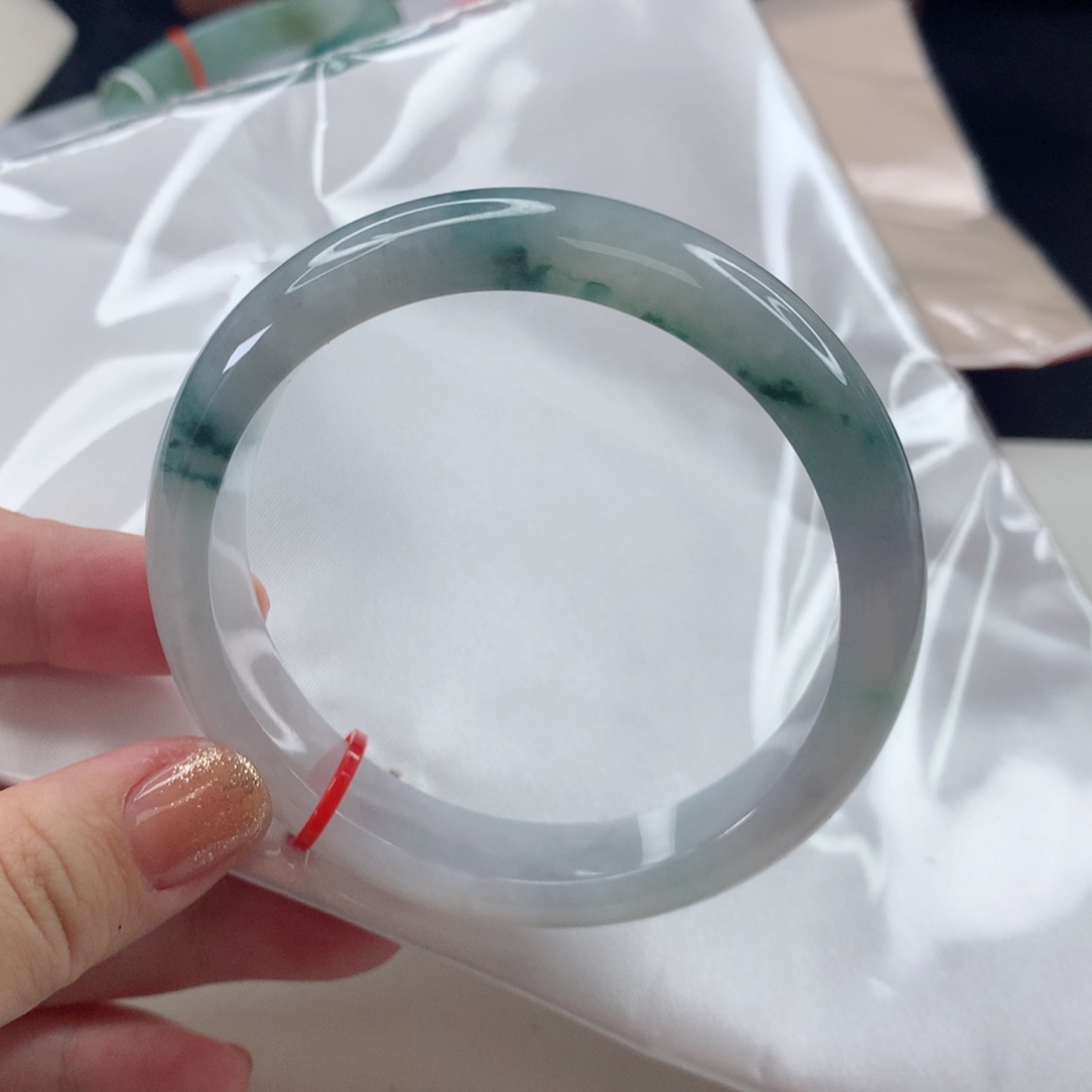 翡翠未镶嵌手镯圈口59