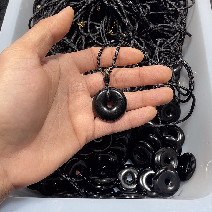 青***萍黑曜岩合金颈饰黑曜石平安扣