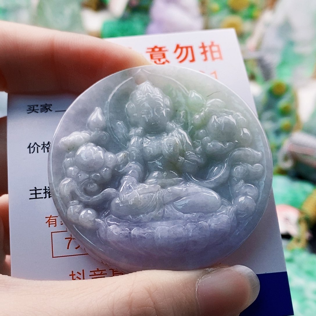 吊坠(不含链)未镶嵌翡翠