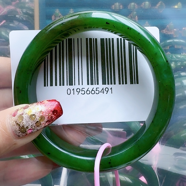 和田玉（碧玉）手镯未镶嵌6061瑕