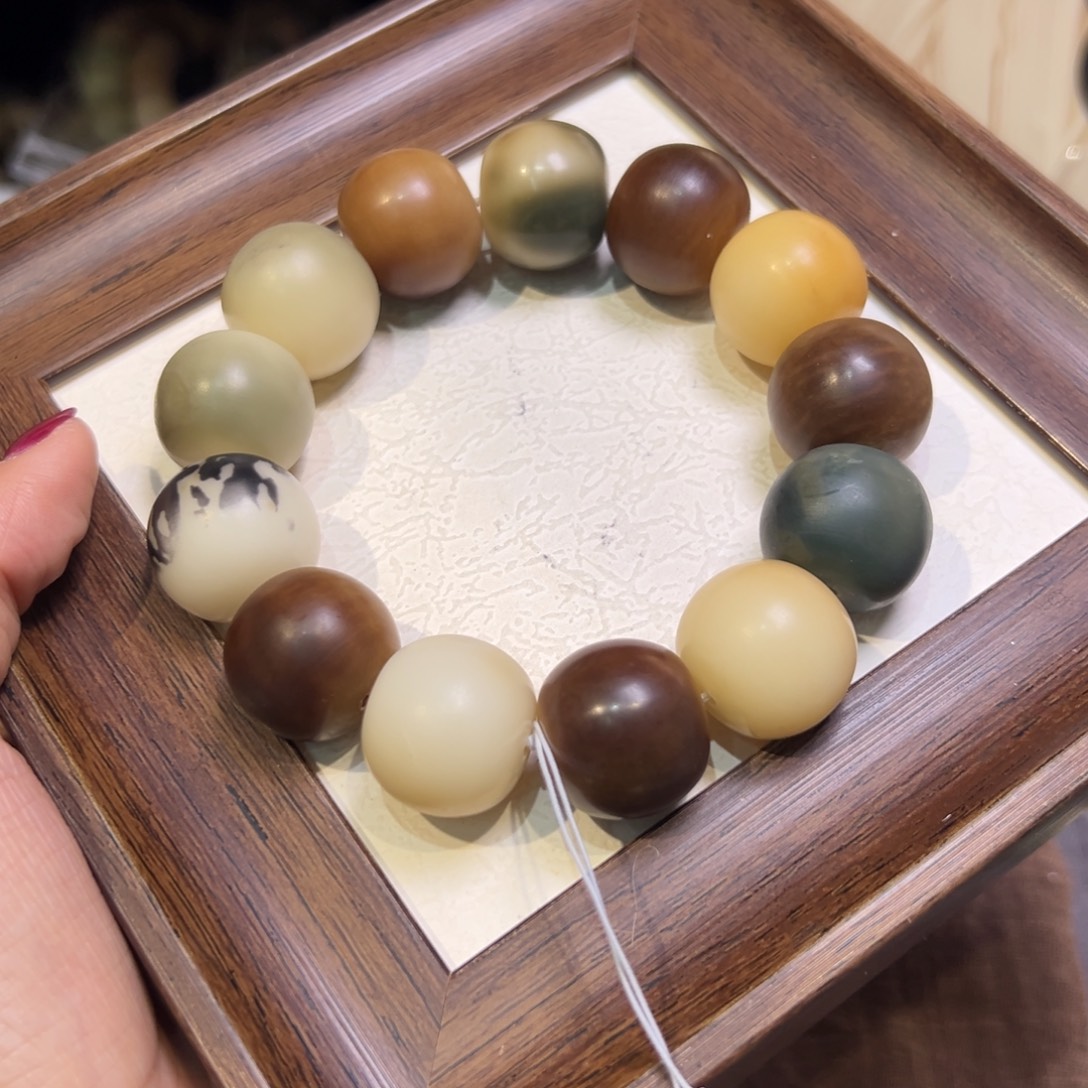 菩提籽类278卡21大瑕苹果珠福利