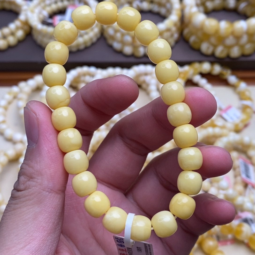 宝***儿琥珀未镶嵌珠宝奇石8.5mm