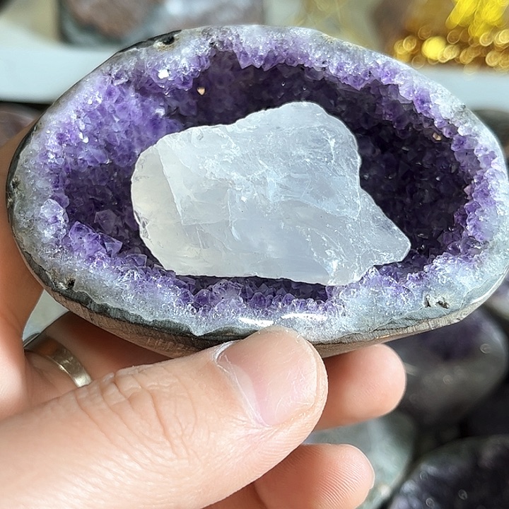 水晶8888888888未镶嵌