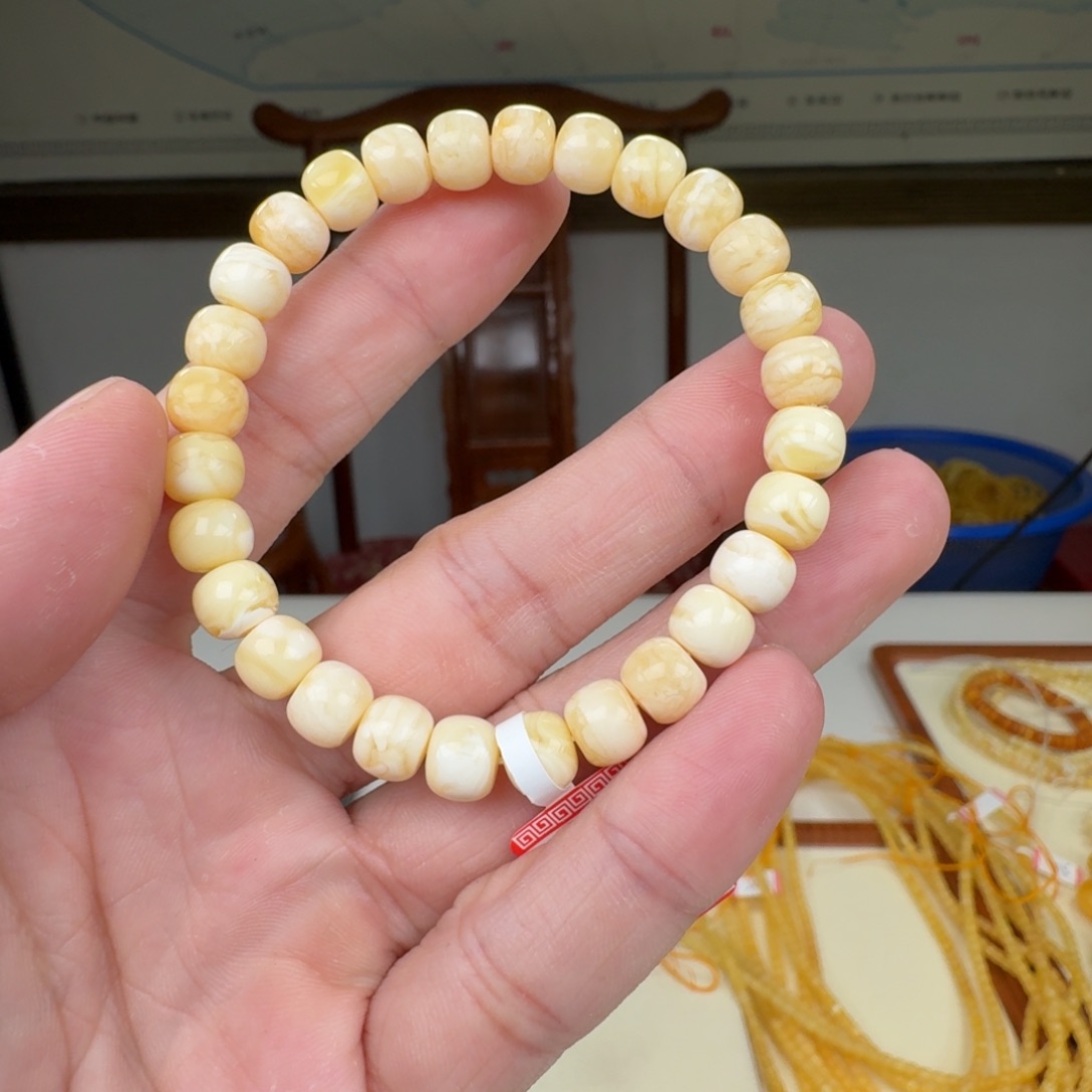琥珀未镶嵌裸石蜜蜡手串