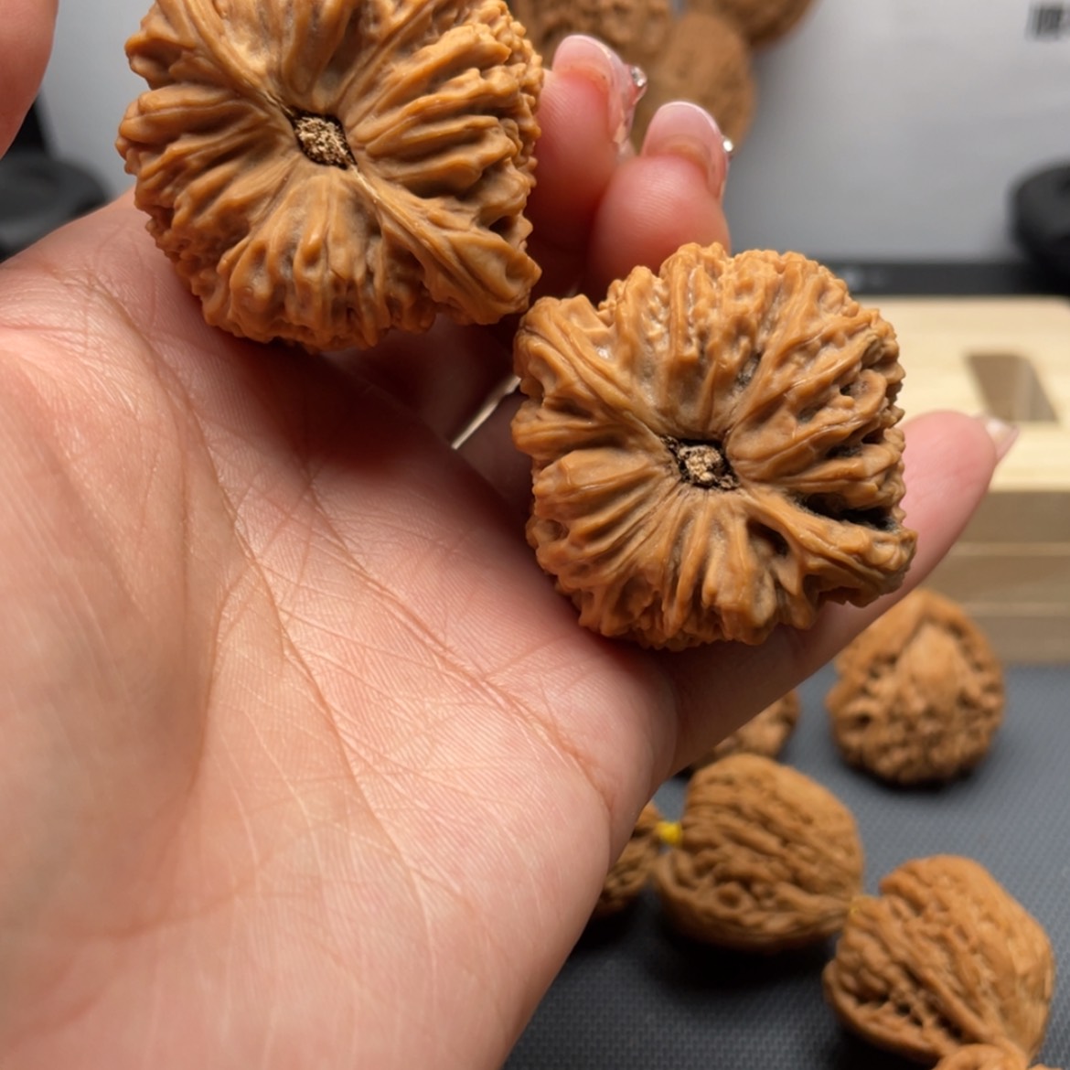 【闪购商品】文玩核桃吊坠?*9号窝头