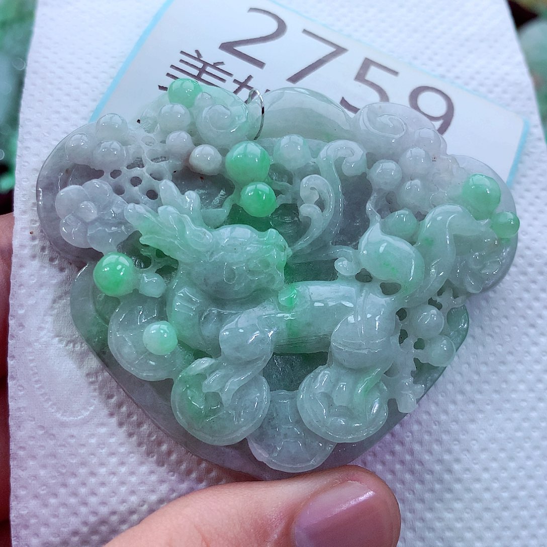 吊坠(不含链)未镶嵌翡翠
