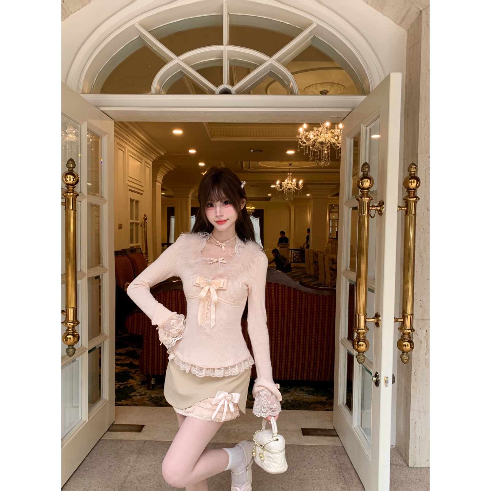 越韩小鱼 粉莓心事 纯欲少女蕾丝边毛毛领针织上衣高腰半裙套装女