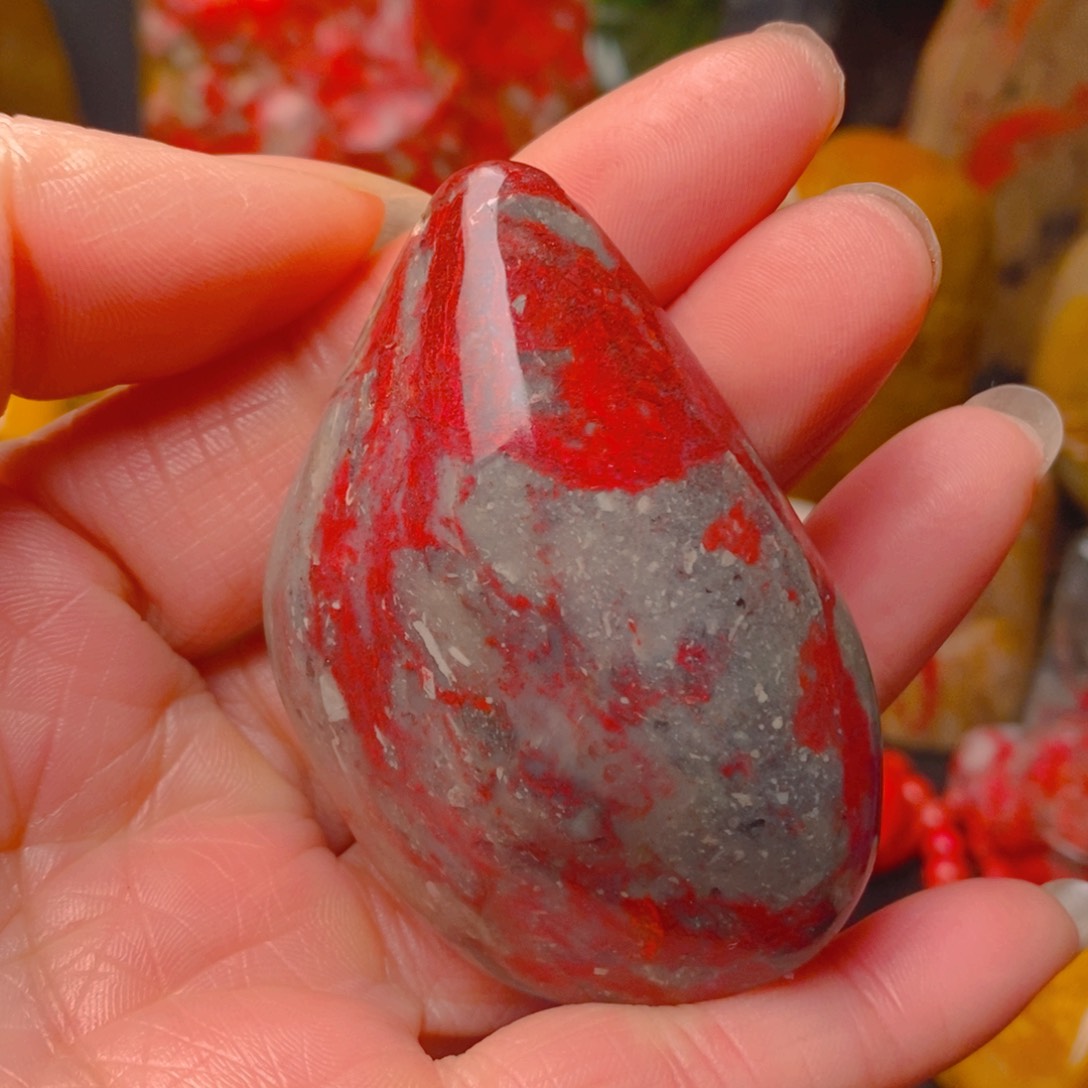 昌化鸡血石昌化鸡血石手把件