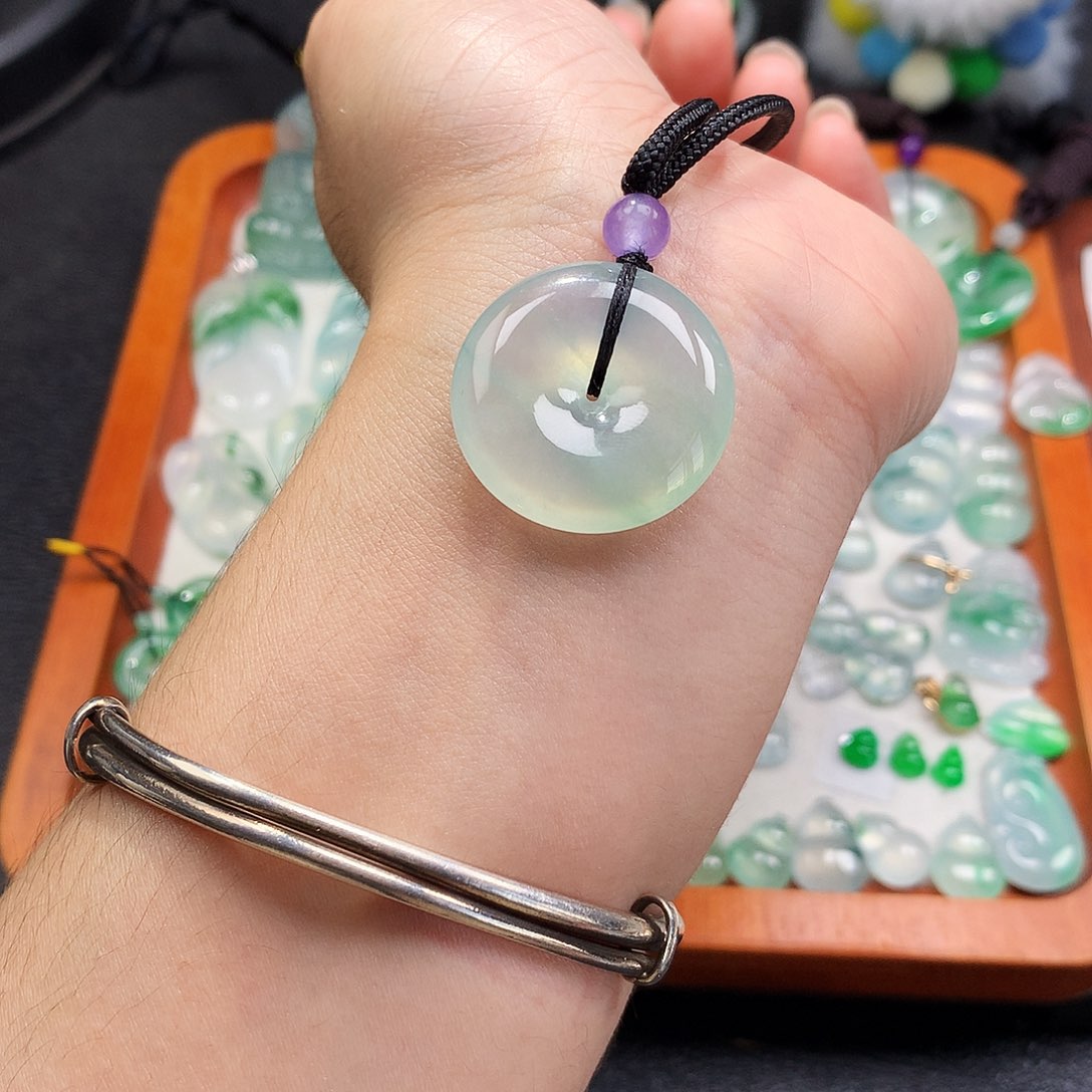 吊坠(不含链)未镶嵌翡翠平安扣