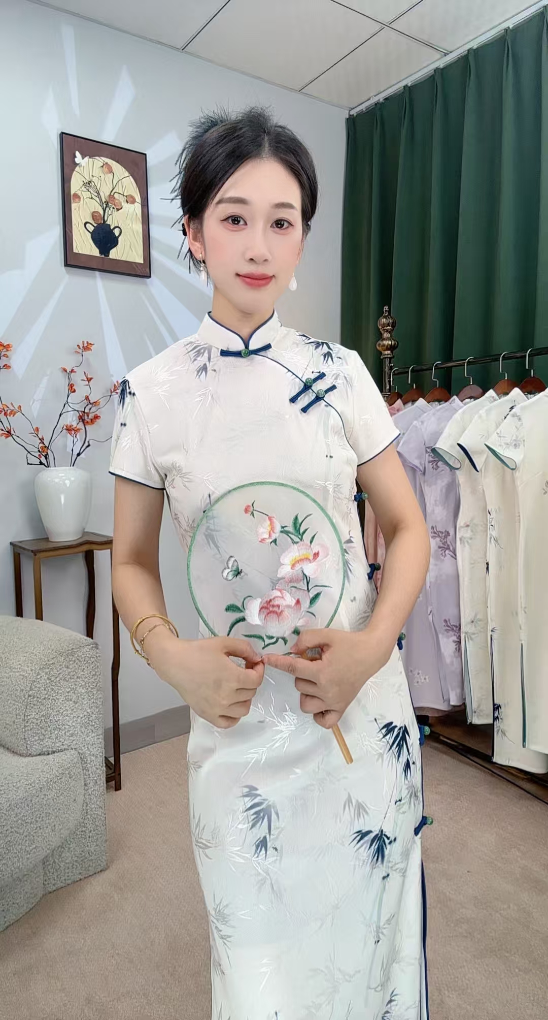 新中式旗袍新款女夏季2025年轻款气质高端复古民国风高级感连衣裙