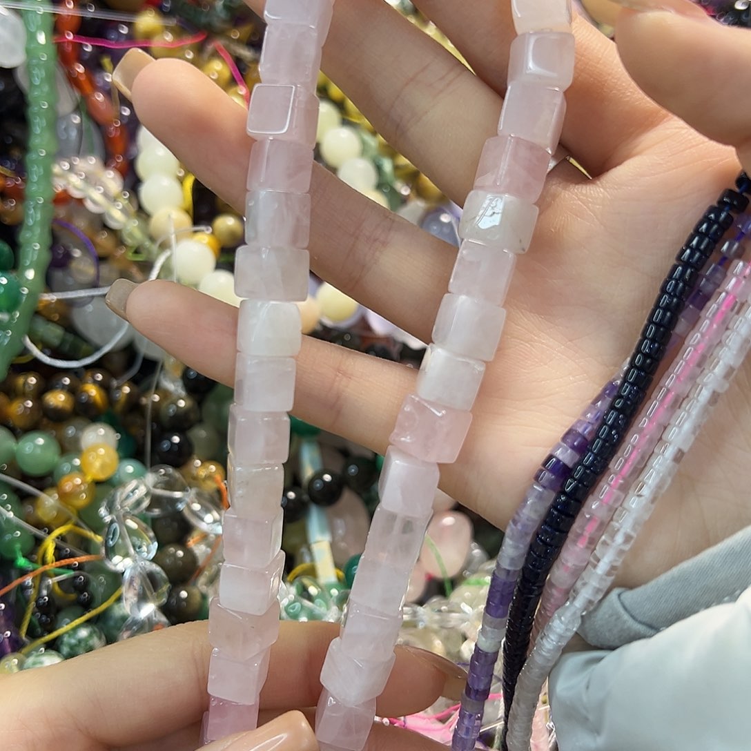 夕***花玛瑙/玉髓合金珠宝半成品粉水卡8方糖四十几颗