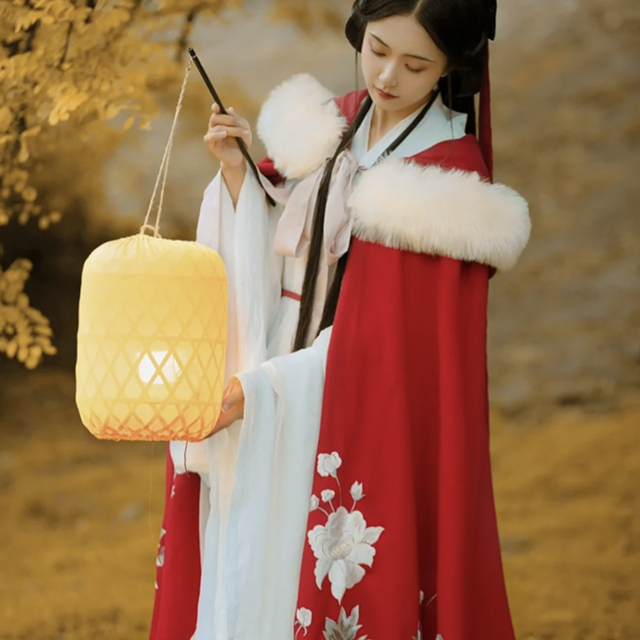 红色成人斗篷汉服女秋冬季披风披肩女装大人冬天古风古装加绒加厚