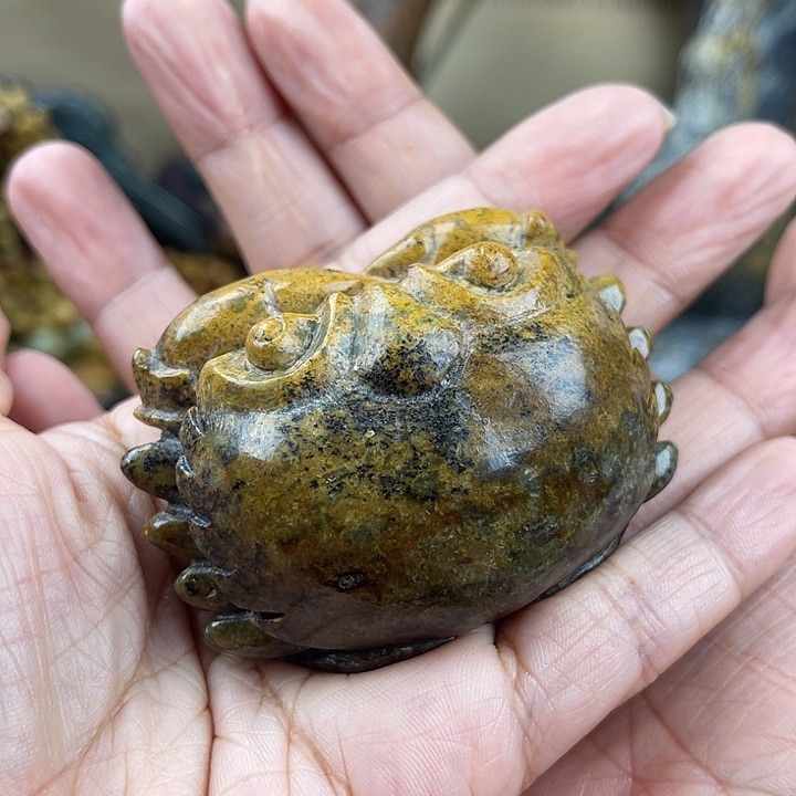 岫岩河磨玉（透闪石质玉）把件未镶嵌冰*