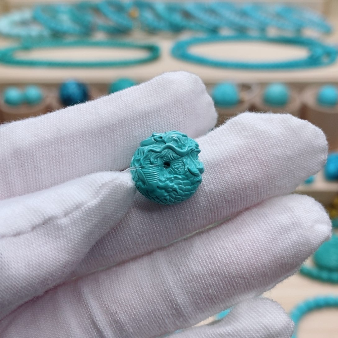 绿松石珠宝奇石18K金镶嵌