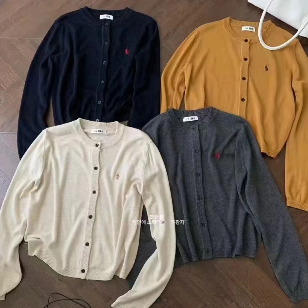 软糯圆领小马标针织开衫