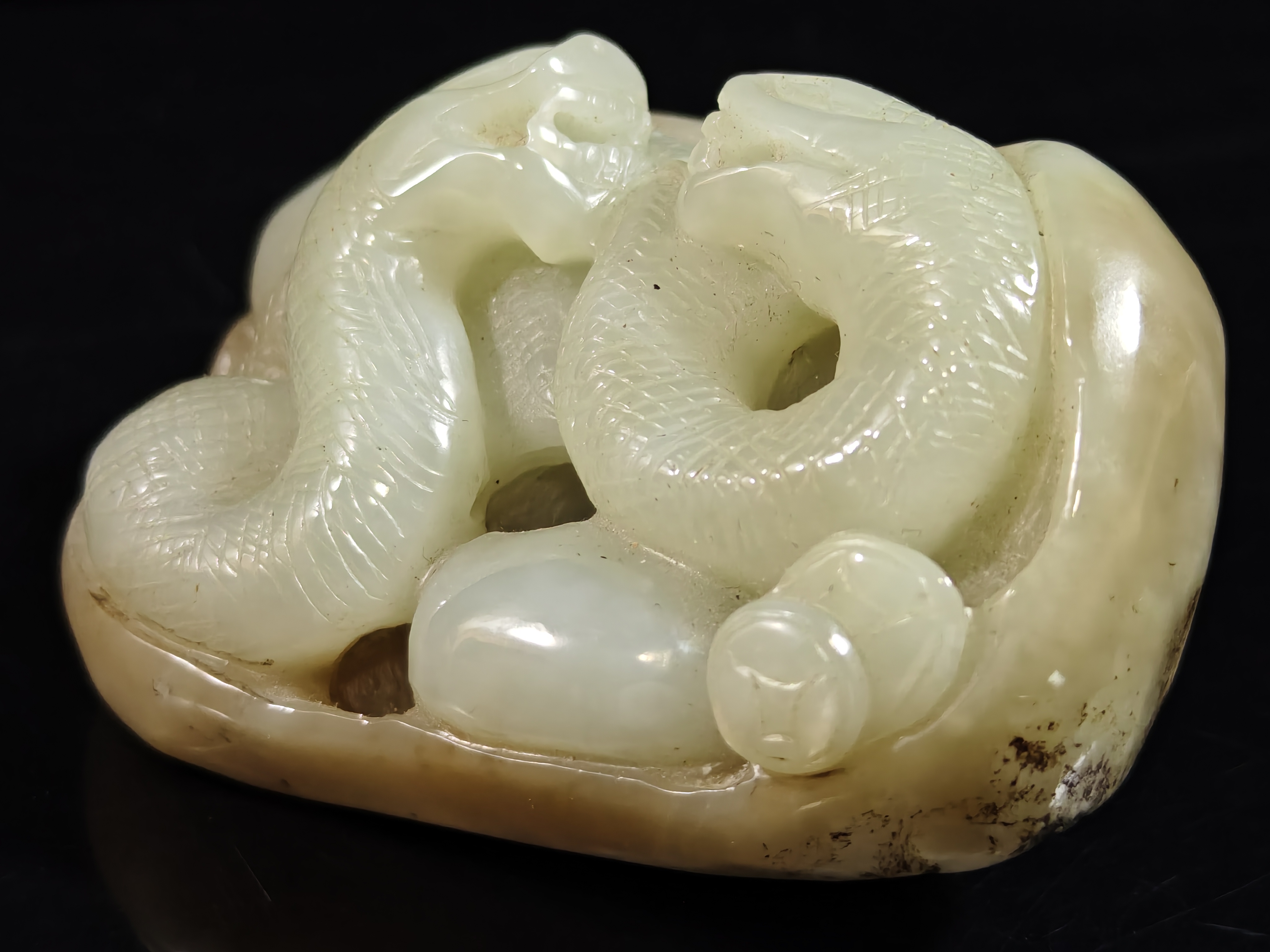 旧藏天然和田玉富贵缠身摆件手把件巳巳如意230克78*55*38mm