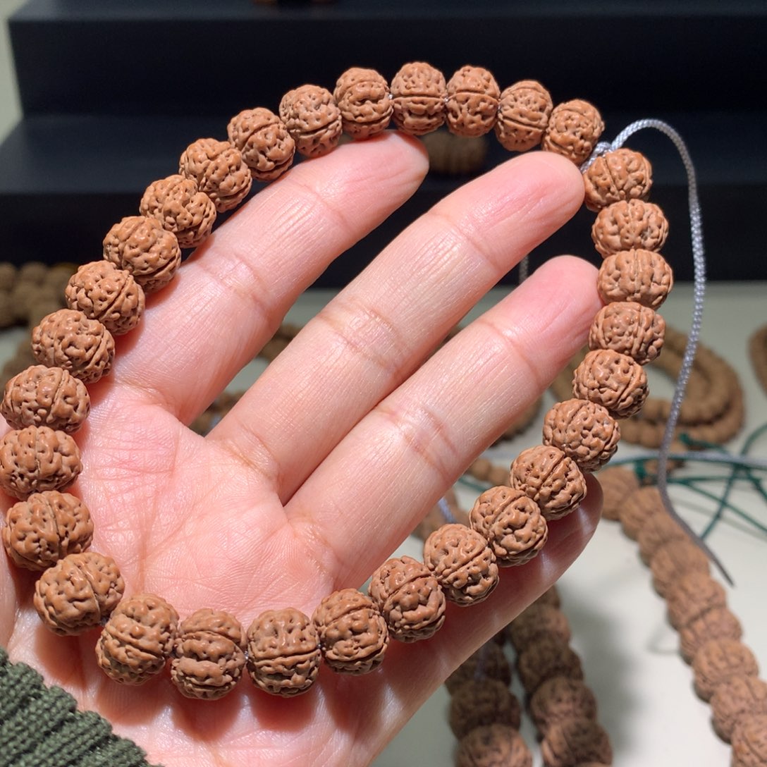 金刚菩提吊坠_****?老树王手串11.5