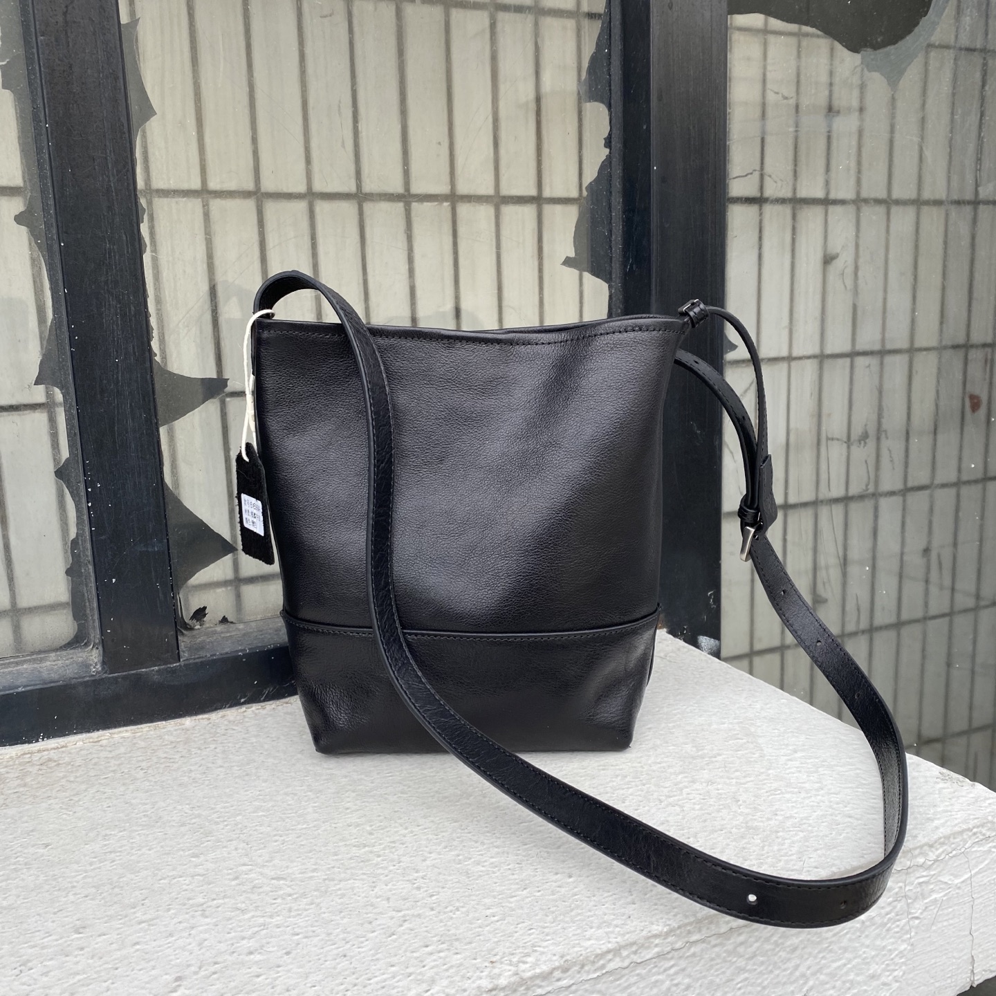 【包尚时代】61699A女士单肩斜跨包时尚休闲百搭黑色棕色简约潮流包