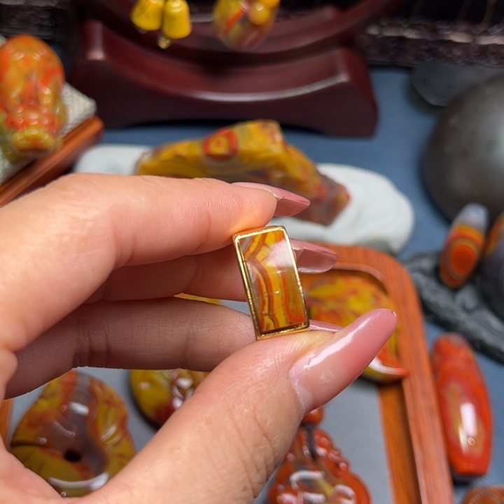 玛瑙/玉髓未镶嵌颈饰