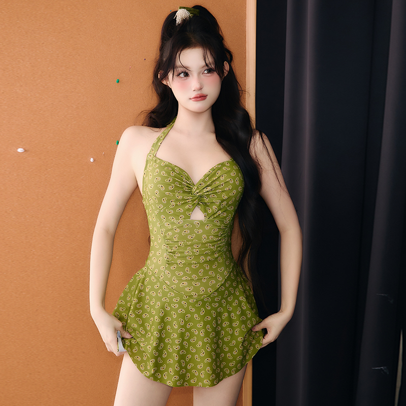 罗十安【森林公主】显白碎花连体遮肉显瘦温泉度假少女减龄泳衣女