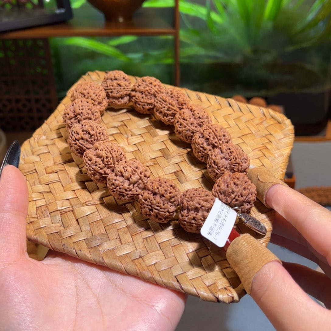 吊坠金刚菩提满肉针孔蜂王22mm