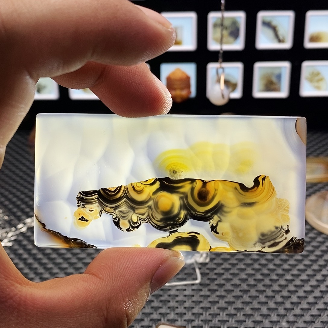 燕***舞玛瑙/玉髓未镶嵌吊坠(不含链)