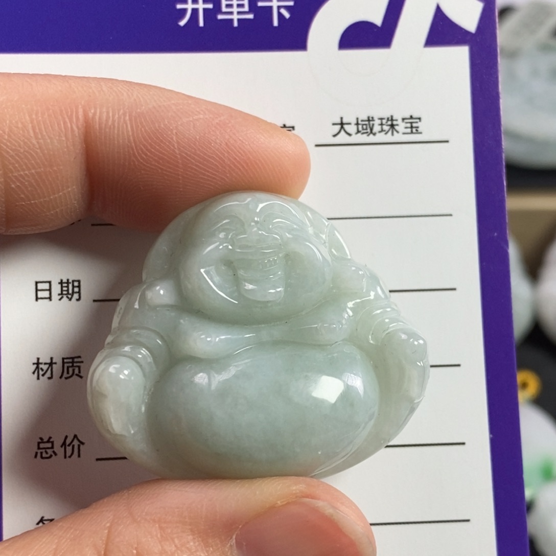 翡翠颈饰未镶嵌佛公