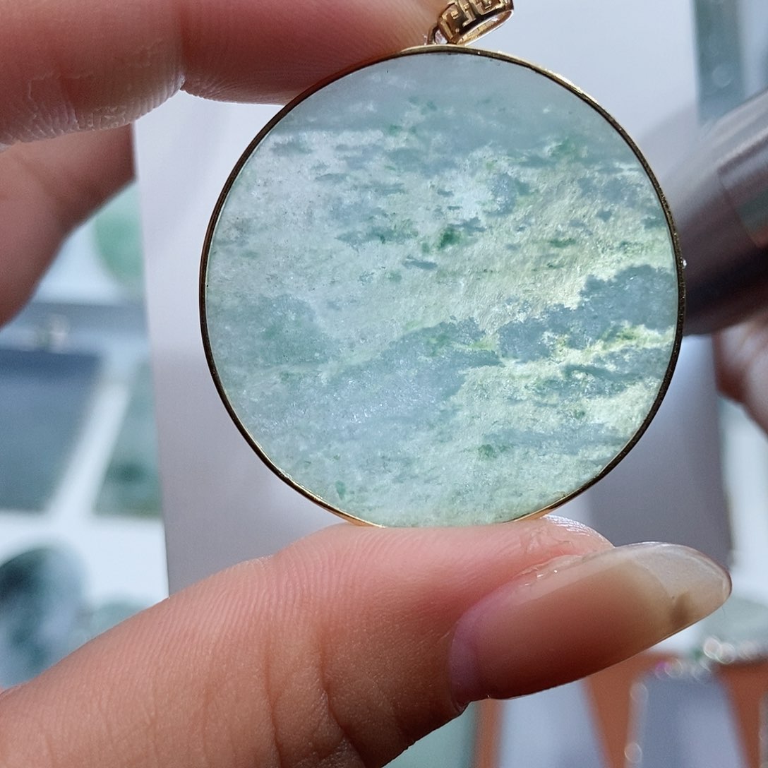 翡翠18K金镶嵌吊坠(不含链)