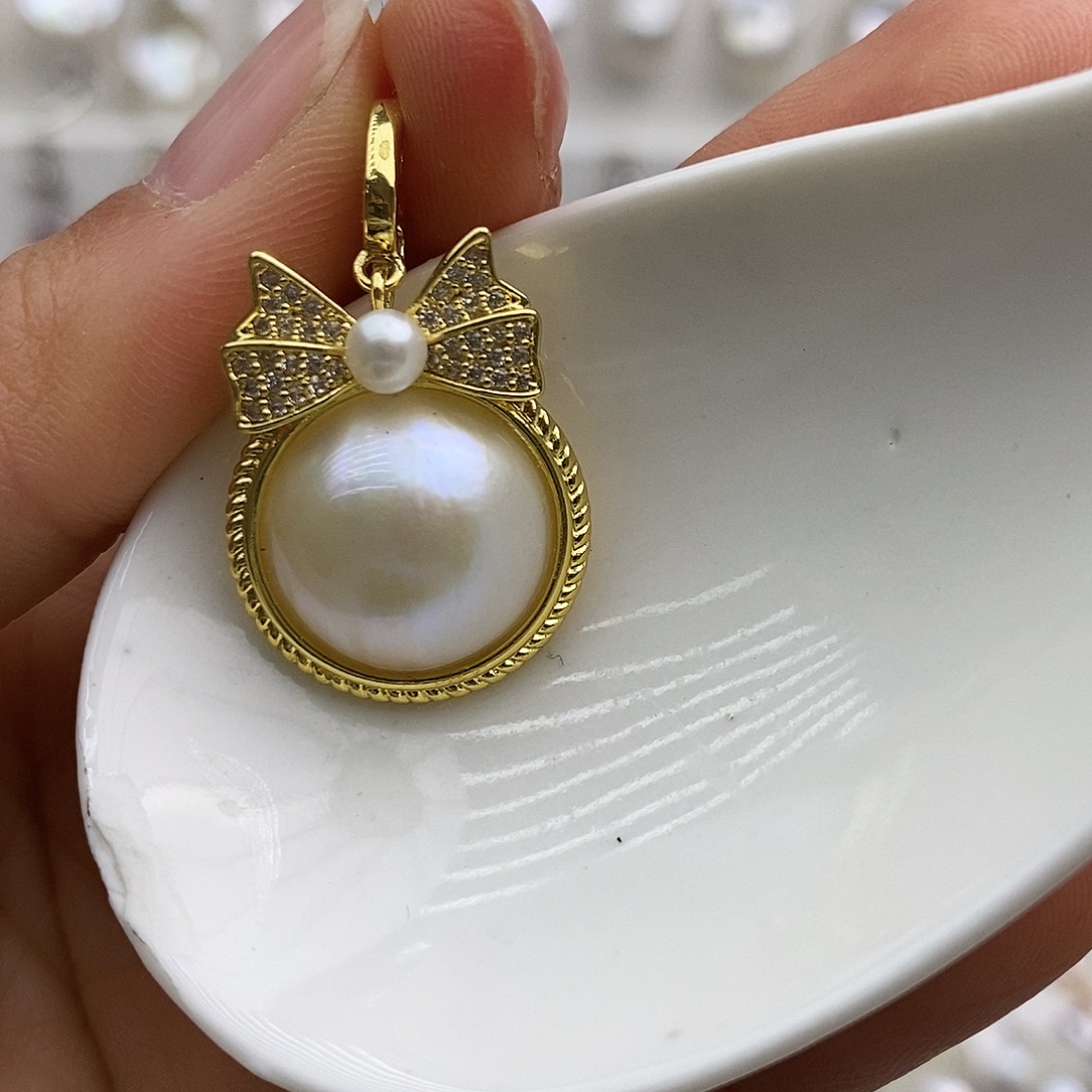 未镶嵌颈饰淡水珍珠