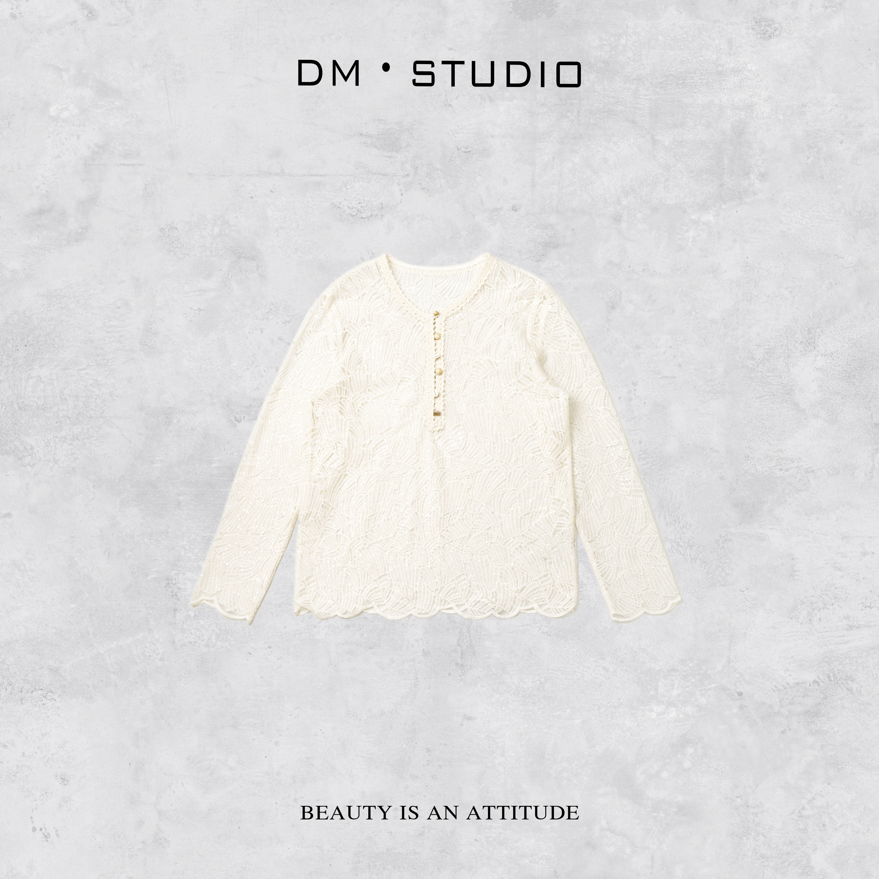 DEDM•STUDIODM/小众设计精致气质镂空针织圆领长袖上衣（13301）