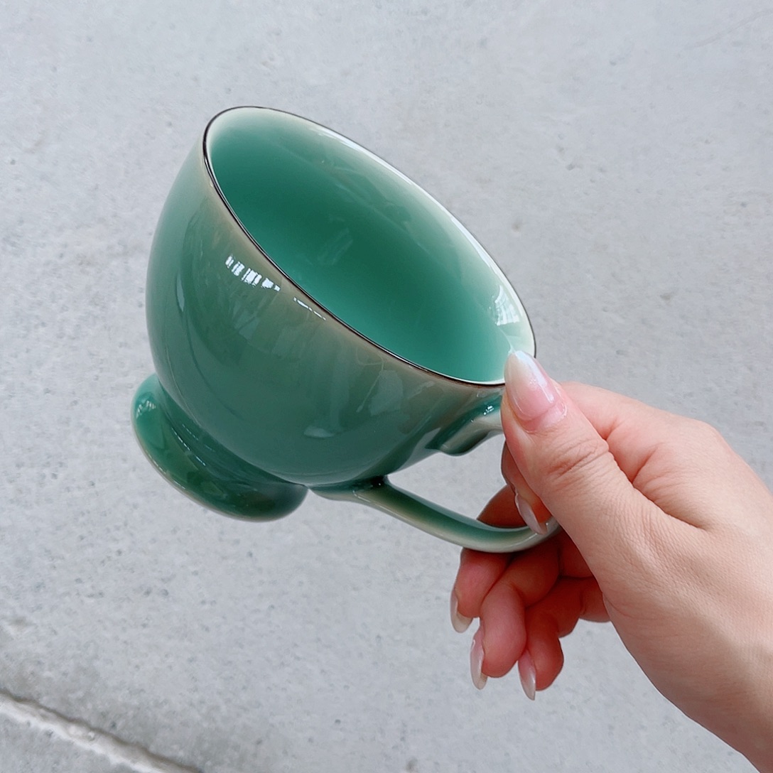 青瓷哈哈哈哈哈哈哈哈