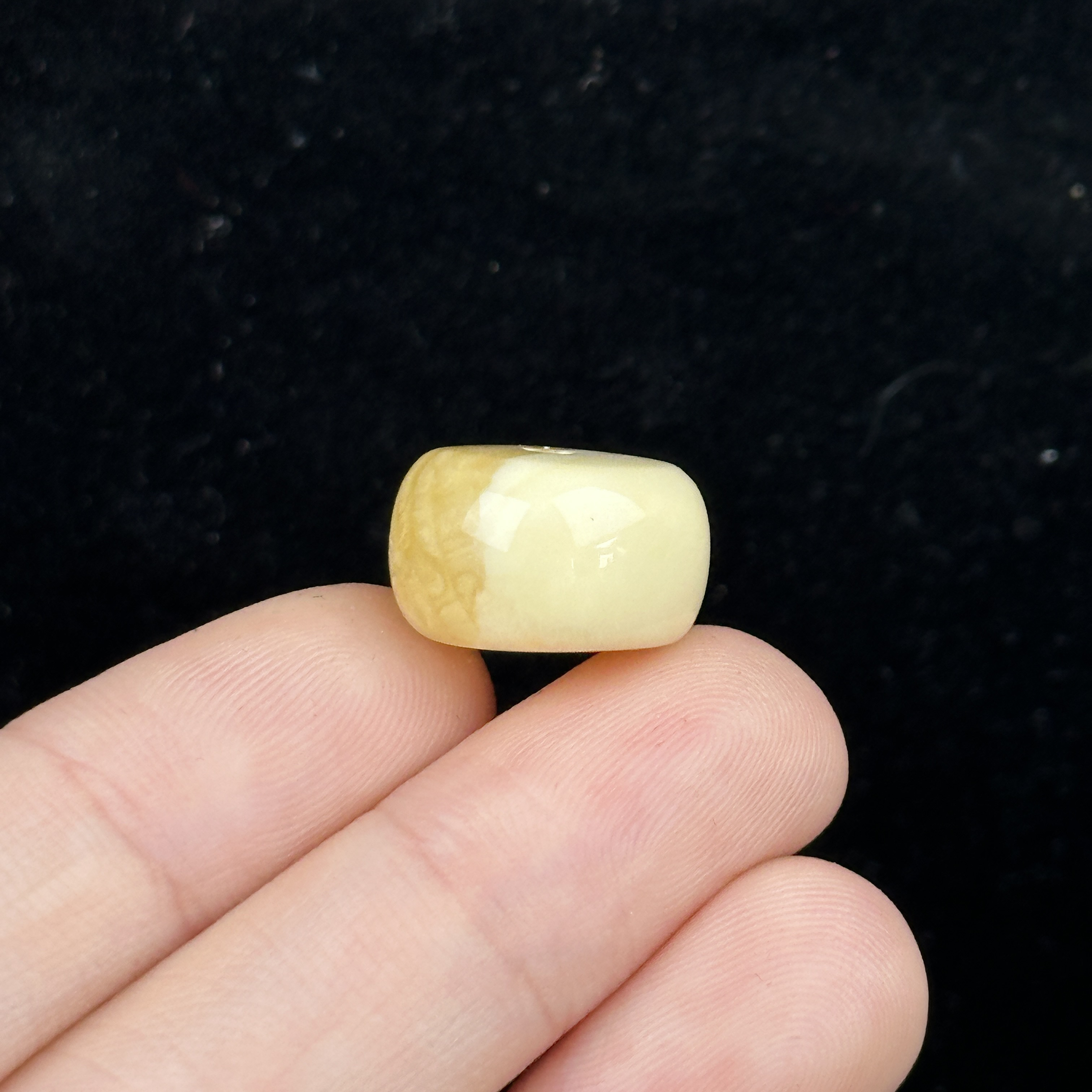 D6086天然原矿蜜蜡 瑕疵特价墩子15.1*9.2mm支持复检假一罚十