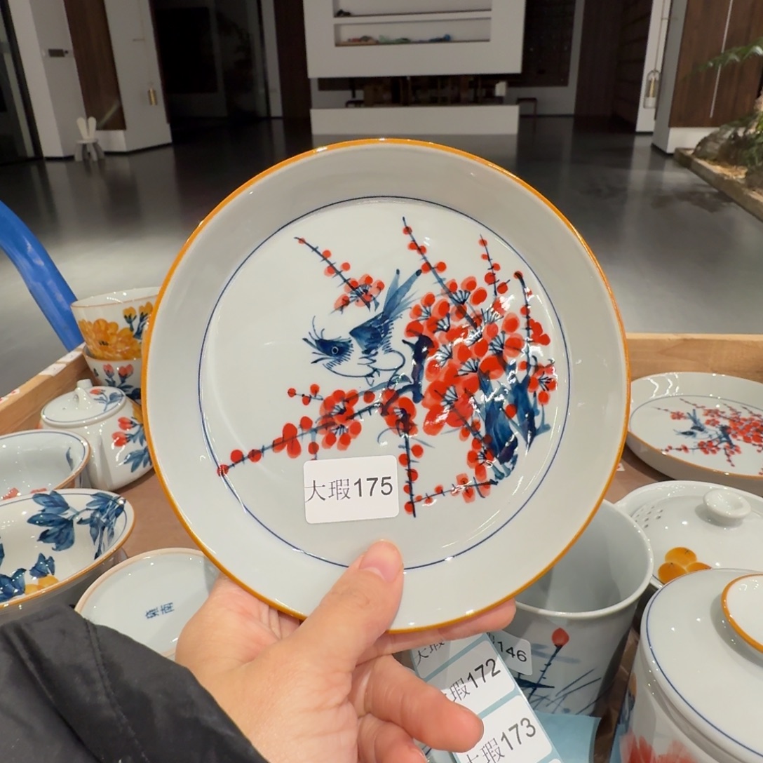 釉下手绘茶具微瑕