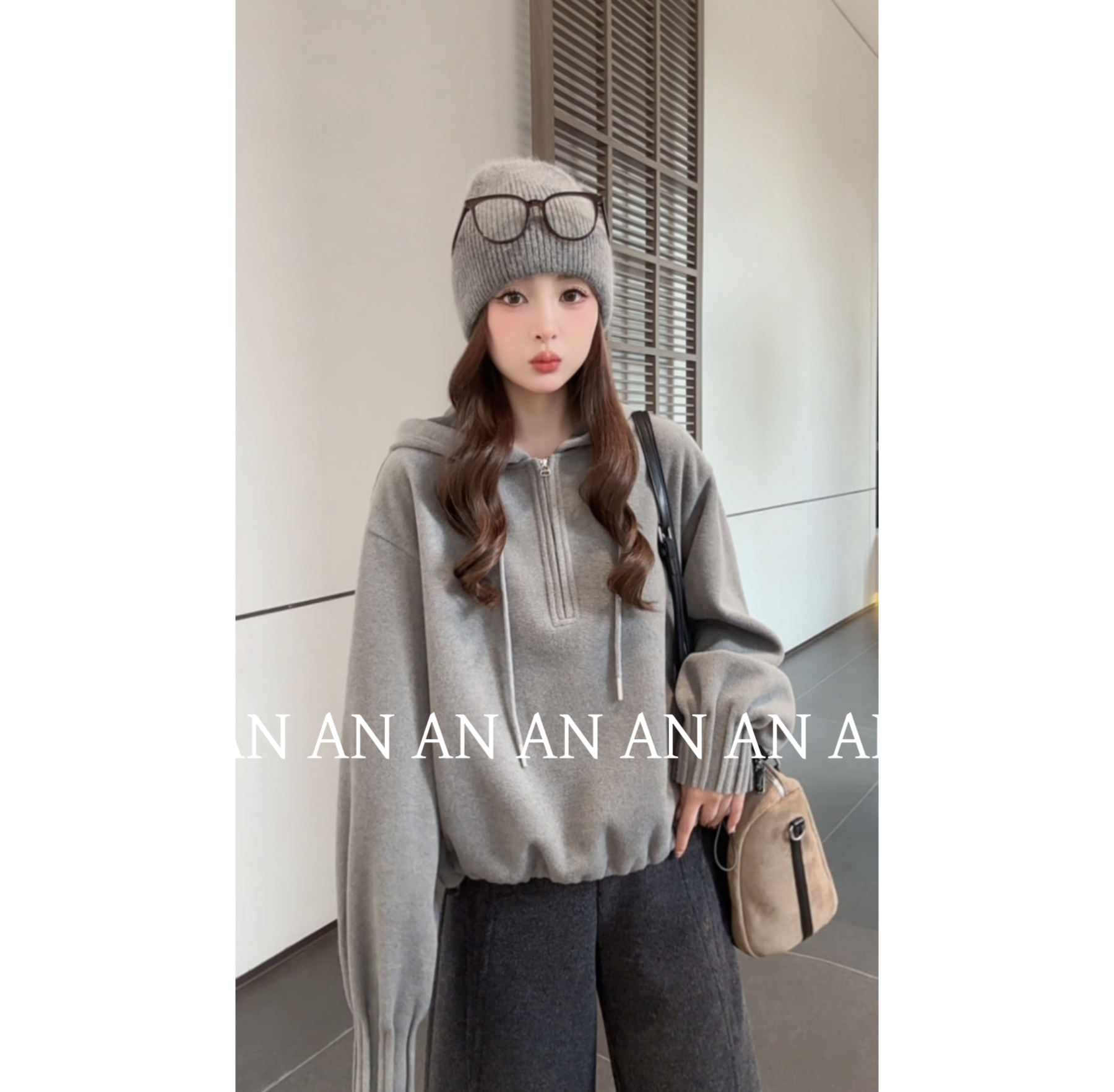 C11242新款时尚小众设计宽松独特袖口褶皱半拉链连帽卫衣