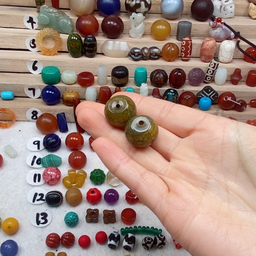 未镶嵌颈饰玛瑙/玉髓@****）