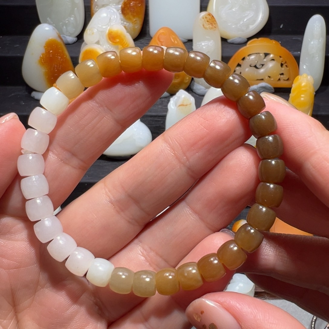 和田玉颈饰未镶嵌