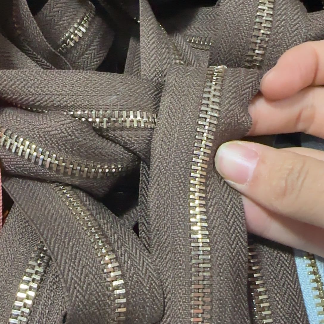 五号拉链6元一米.满30元发货