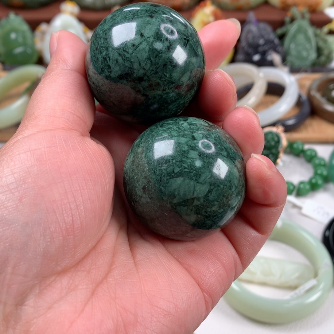 岫玉手球未镶嵌手球