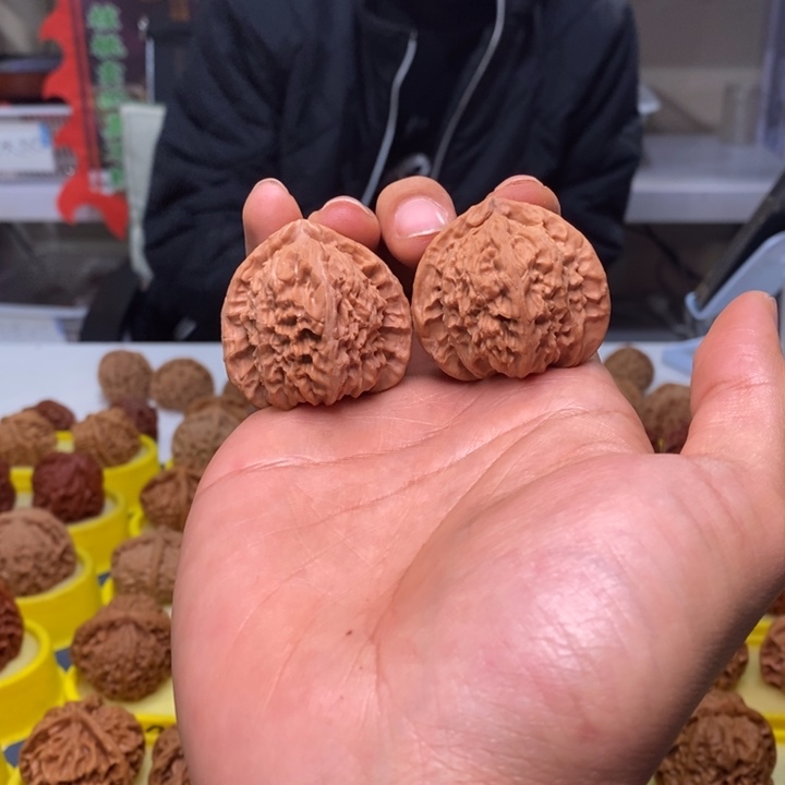 吊坠文玩核桃文娥核桃全品三角白40～