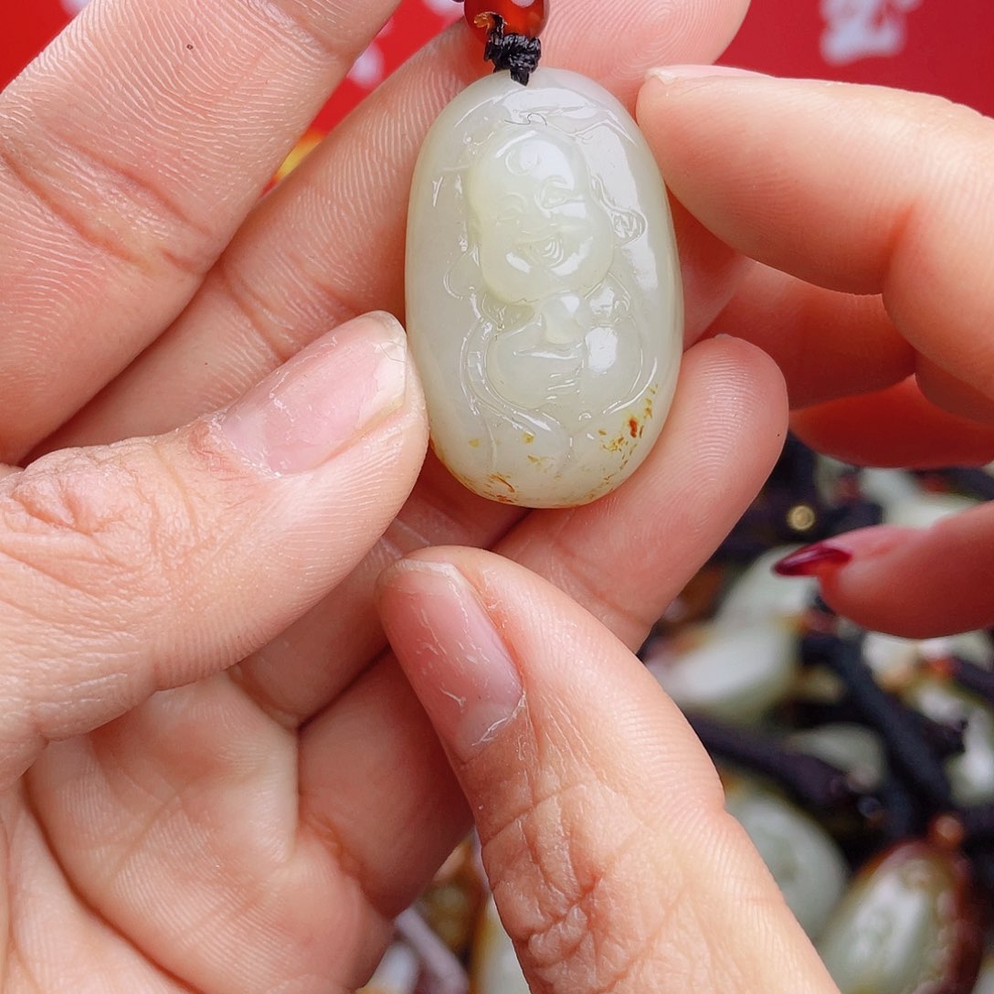 和田玉颈饰未镶嵌