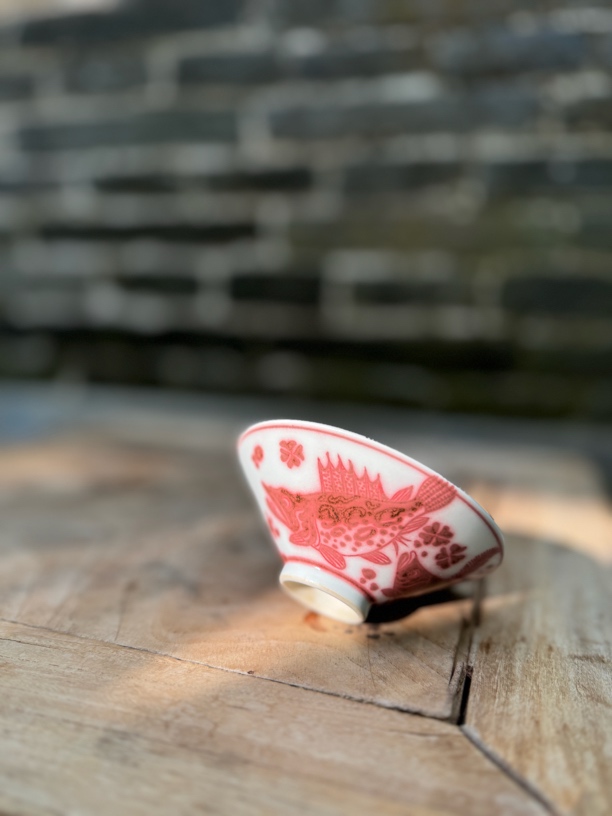 充青甄选峰良窑釉里红斗笠杯,口径10.5cm高度3.8满容100cc