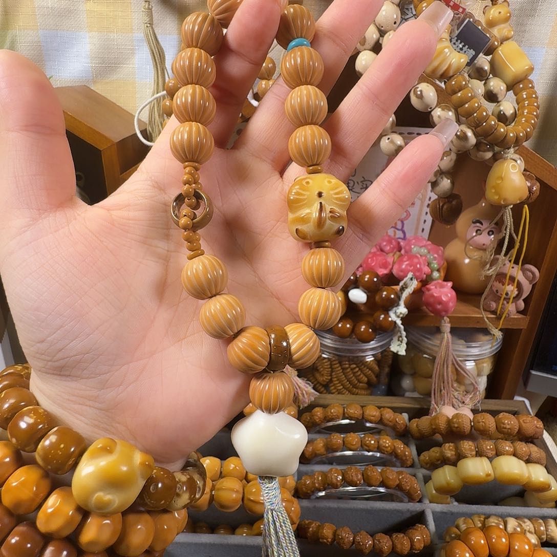 ℳ****猴头核桃吊坠瓜珠手持（原创）