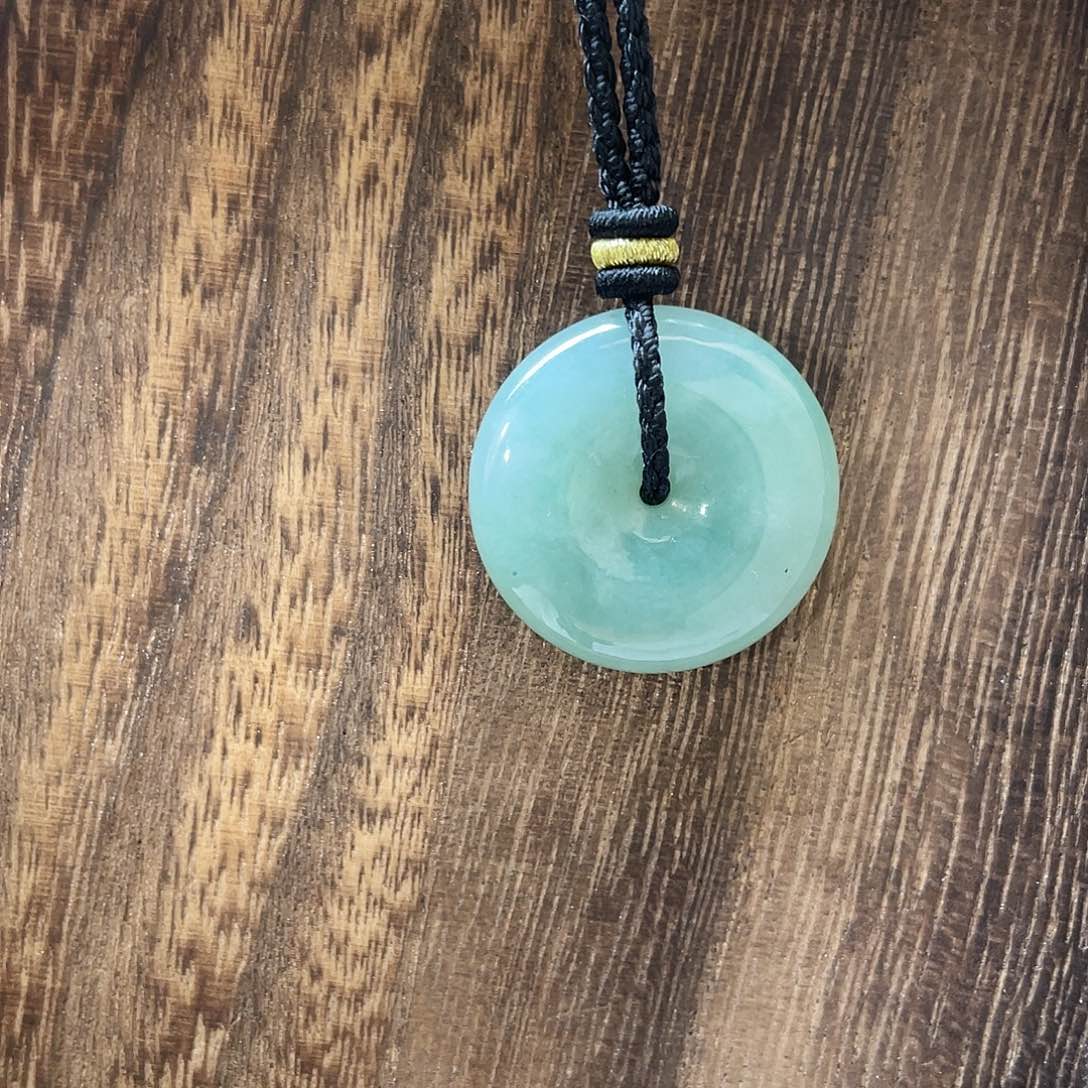 翡翠未镶嵌颈饰f****利