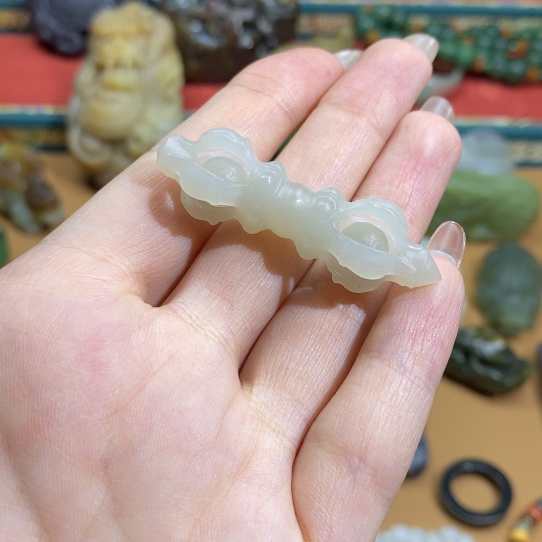 和田玉颈饰未镶嵌定制