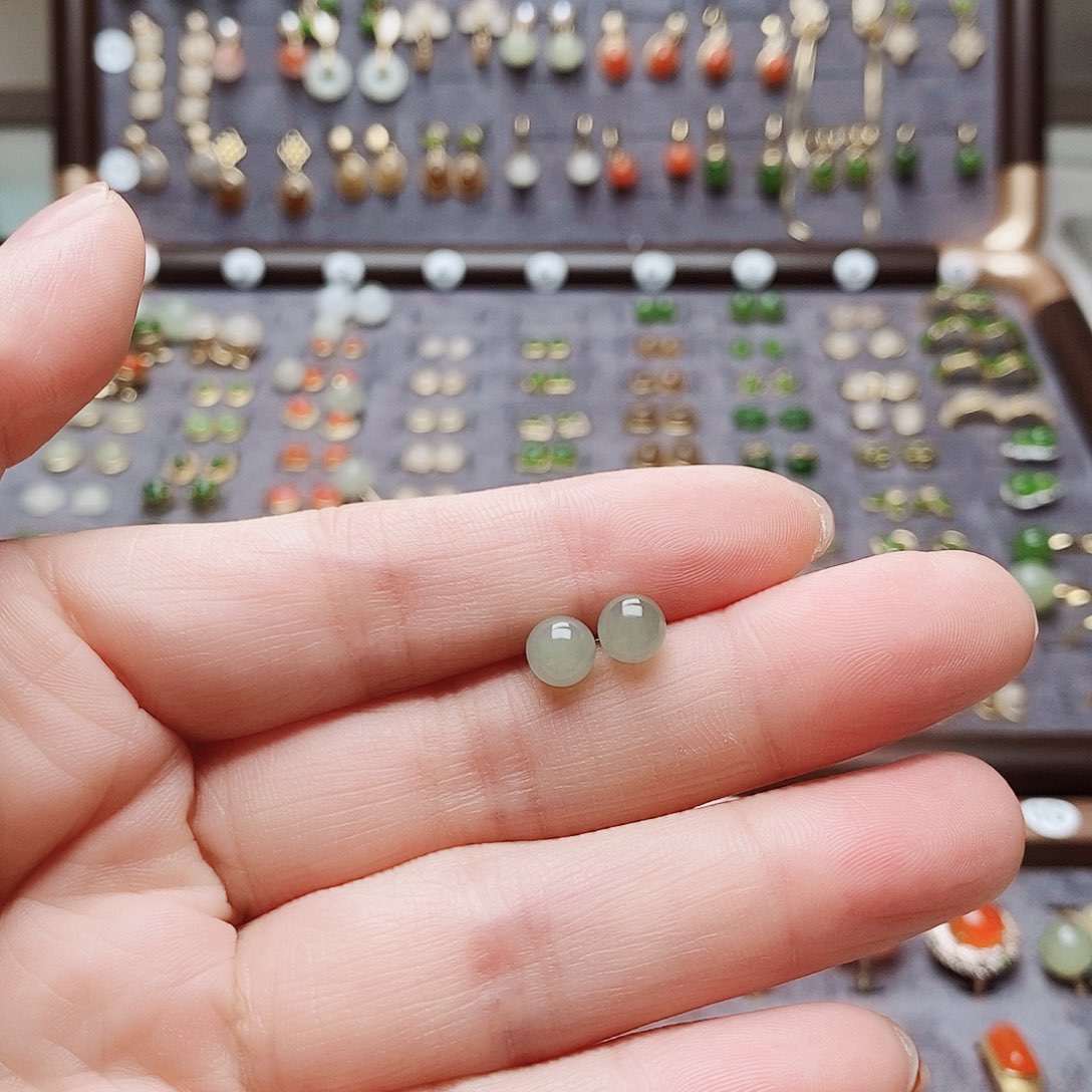 和田玉银S925镶嵌耳饰